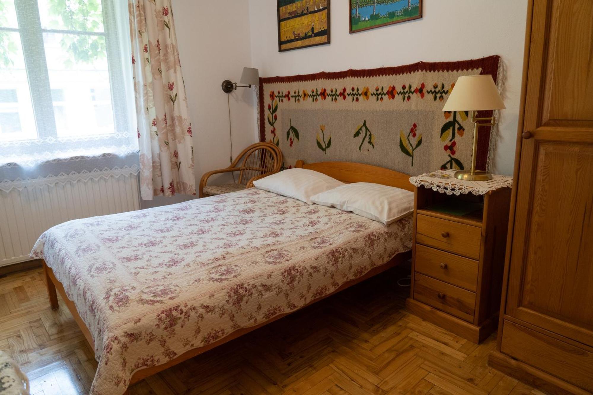 Kolory Guest House Краков Экстерьер фото